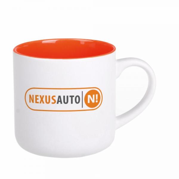 <p>Pojemny kubek z logo Naexus Auto</p>
